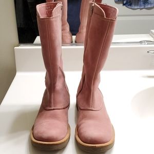 Mid-calf rose nubuck boots